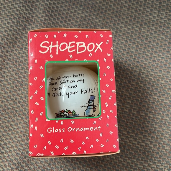 🎄 New In Box - Shoebox By Hallmark Maxine Glass Ornament 🎄 - Picture 3 of 7